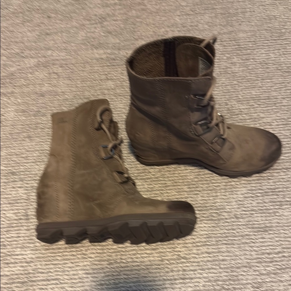 Sorel Brown Combat Moto Boots Rugged Design
